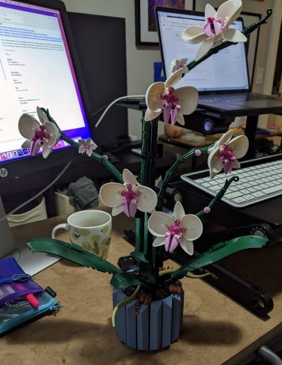 An orchid made of LEGOs